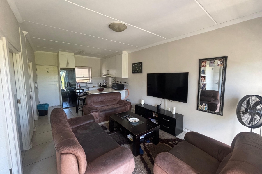 2 Bedroom Property for Sale in Table View Western Cape